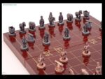 Koka Ķinu šaha spele ar metala figuriņam (nocenots) Šahs - Attēls 4