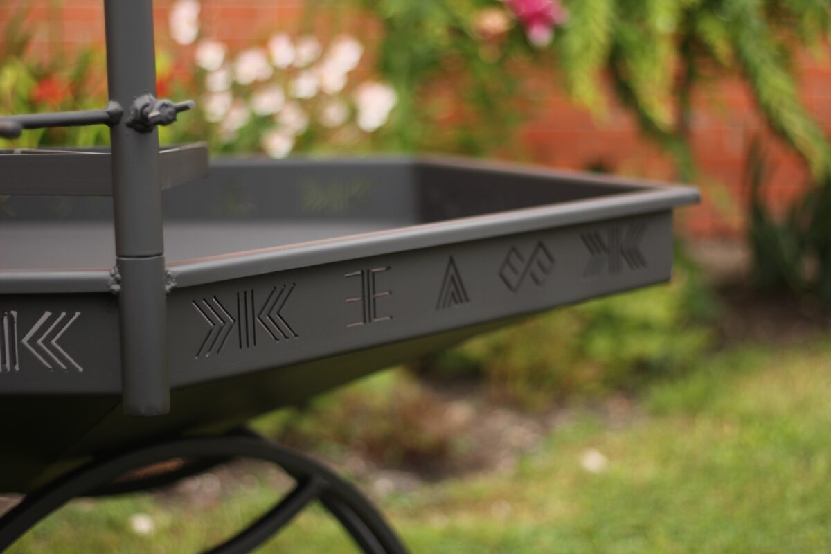 Ugunskura vieta ''Sešstūraina ar rakstu zīmēm'' D1100mm - Attēls 3