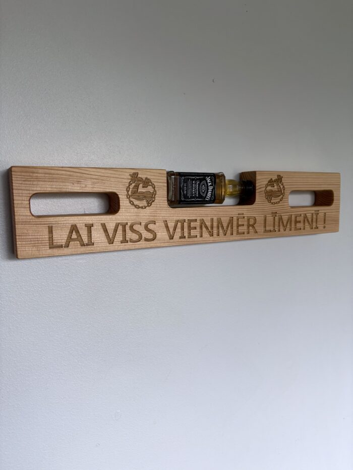 🎁 Personalizēts koka līmeņrādis .